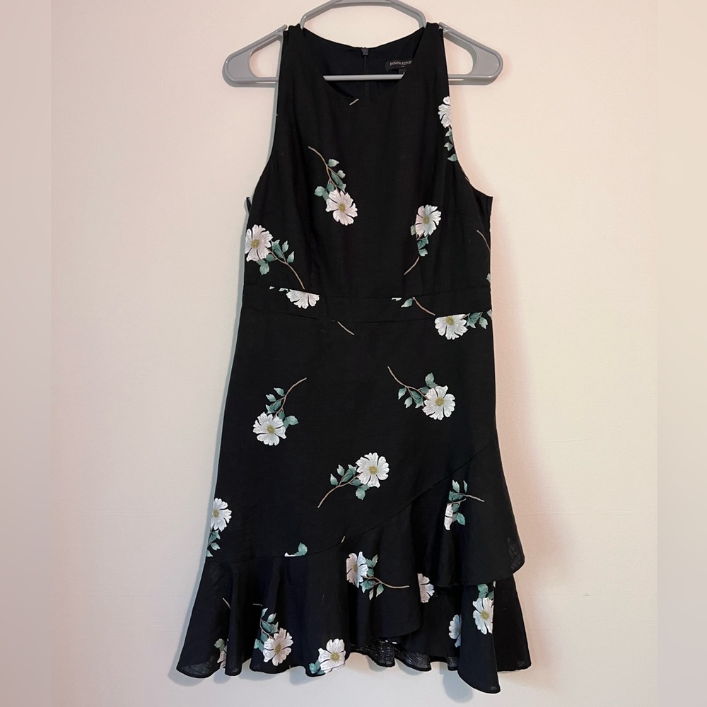 BNWT | Banana Republic | Size 6 | Black Floral Summer Dress